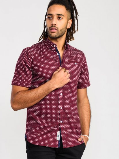 D555 Hillcrest S/S Micro Ao Print Shirt Burgundy - Särgid - Meeste suured särgid 2XL – 8XL