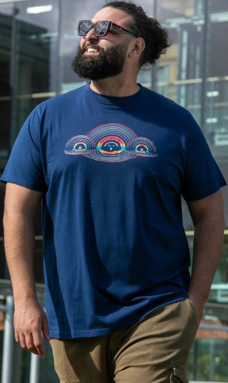 D555 Cheltenham Record With Reflection Printed T-shirt French Navy - T-särgid - Suured T-särgid 2XL – 14XL