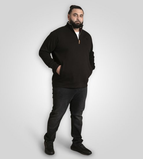 D555 Russel Fleece Sweatshirt with Chest Embroidery Black - Sviitrid ja dressipluusid - Meeste suured kapuutsiga jakid suurustes 2XL – 14XL