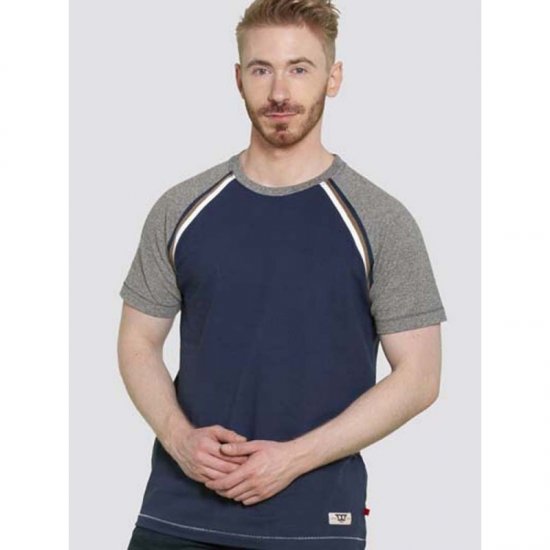 D555 Ashburn T-shirt Navy - T-särgid - Suured T-särgid 2XL – 14XL