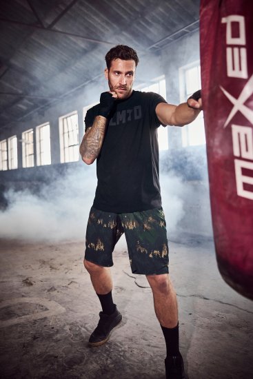 JP1880 Jay-Pi Bermuda QuickDry Mesh Fitness Shorts Khaki - Spordiriided & outdoor - Suured suurused meeste spordiriided