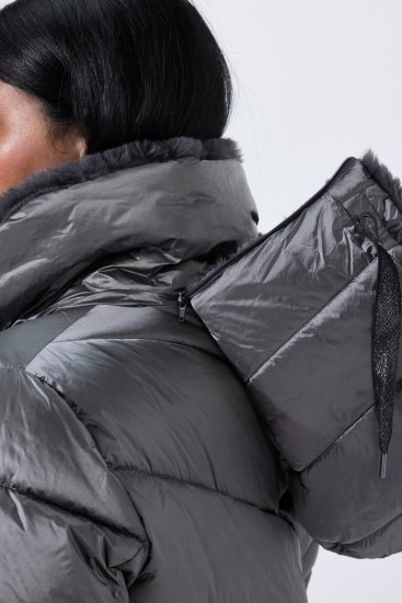 Ulla Popken 844764 Metalse läikega tepitud HYPRAR mantel Antratsiit - Mantlid - Naiste mantlid suurtes suurustes