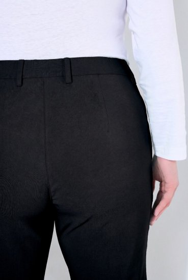 Ulla Popken 854987 Mugava vöökohaga soojad stretch-püksid Must - Kangapüksid - Naiste laiade säärtega kangaspüksid