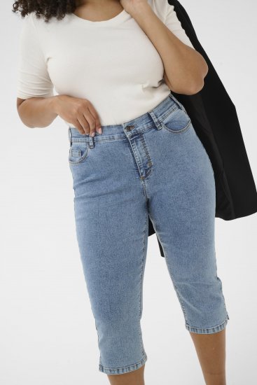 Kaffe Curve Vilana Capri Jeans Washed Blue - Kitsa lõikega - 