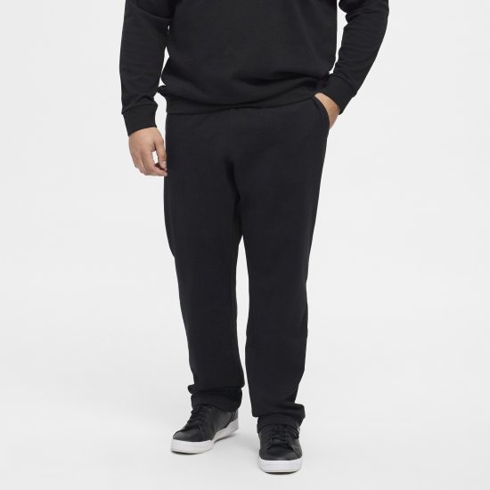 North Latitude Sweatpants Black - Dressipüksid ja -šortsid - Spordipüksid ja Lühikesed Spordipüksid