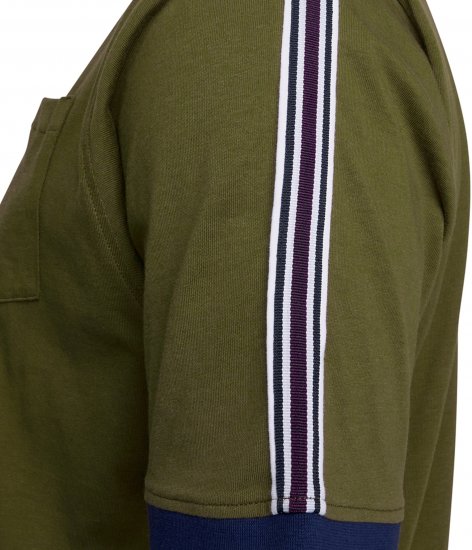 Kam Jeans 5781 Ringer Tee with Shoulder Tape Dark Olive - T-särgid - Suured T-särgid 2XL – 14XL