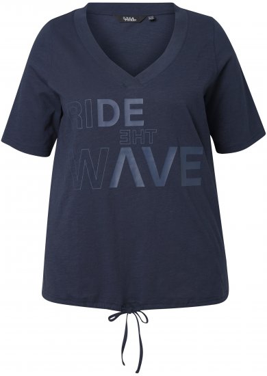 Ulla Popken Ride The Wave Short Sleeve V-Neck Graphic Tee Navy Blue - Trükitud/pildiga T-särgid naistele - 